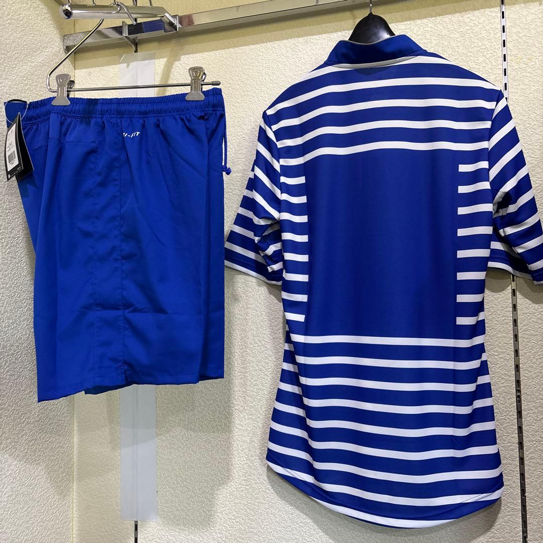 ナイキサッカーユニフォーム上下新品