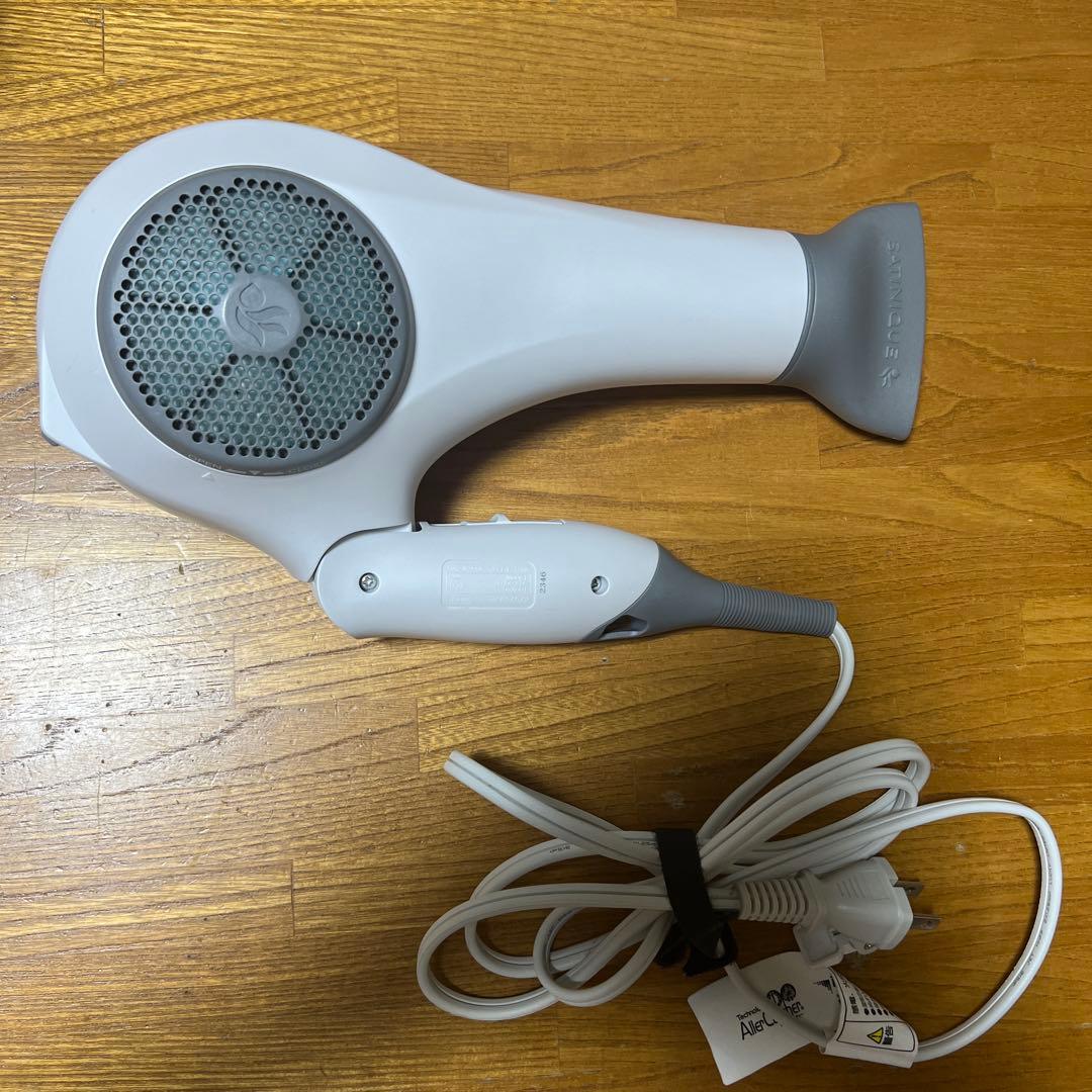 アムウェイ　amway サテニーク　ドライヤー　2022年製