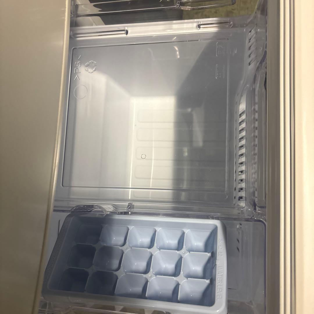 三菱　ノンフロン冷凍冷蔵庫　MR-P15J-W 2024年製