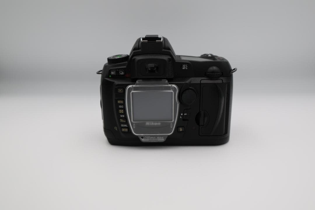 NIKON　D70　一眼レフカメラとレンズ2本セット