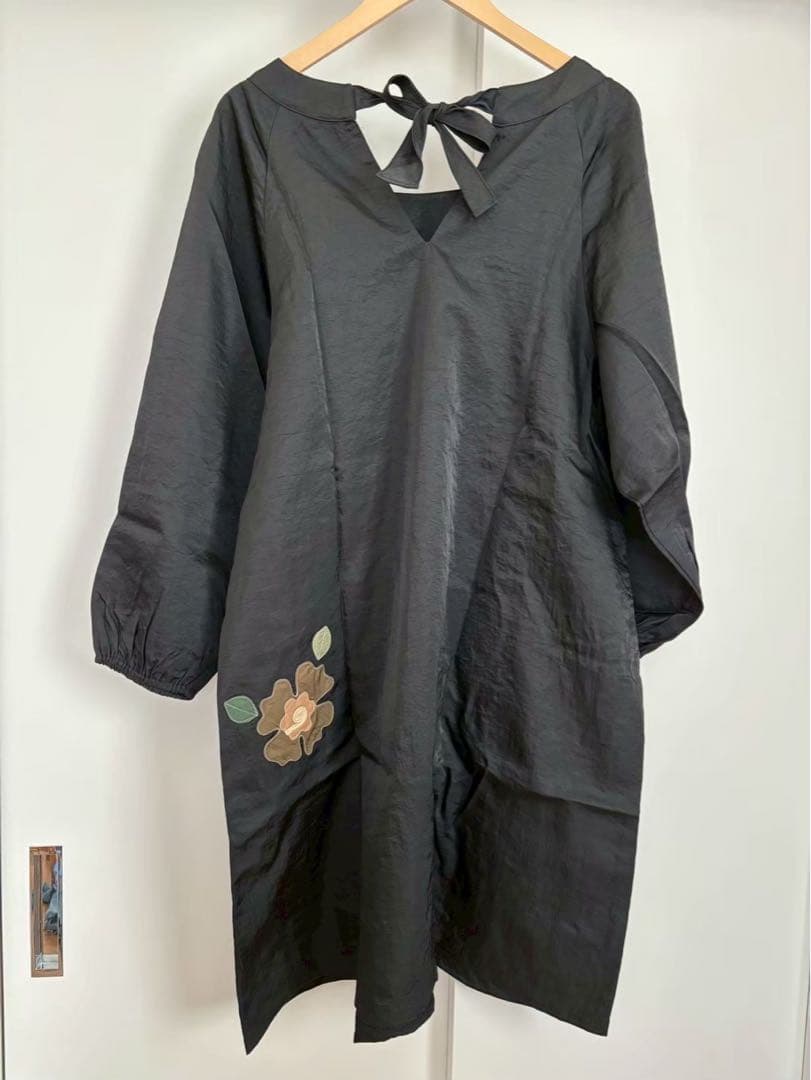 月末限定❗️belpaci ベルパーチ　さえら　花モチーフ　割烹着　エプロン