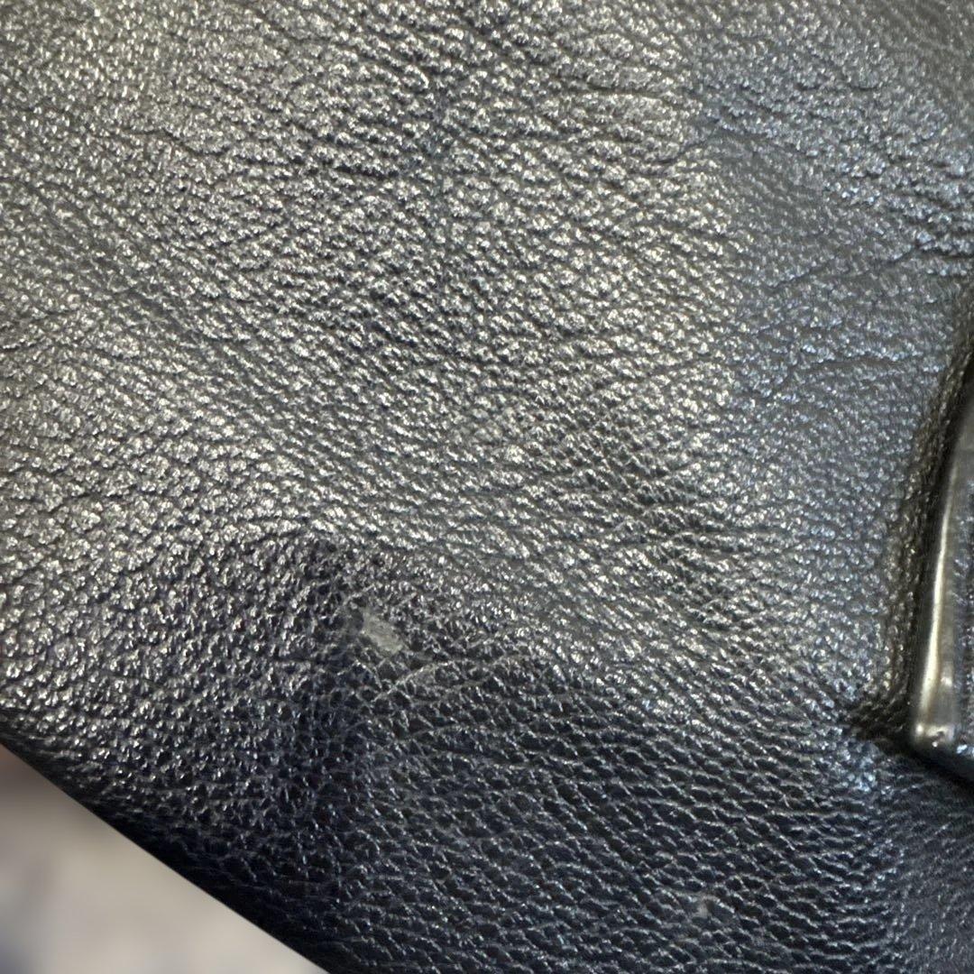 MIU MIU ブラックレザー ショルダーバッグ