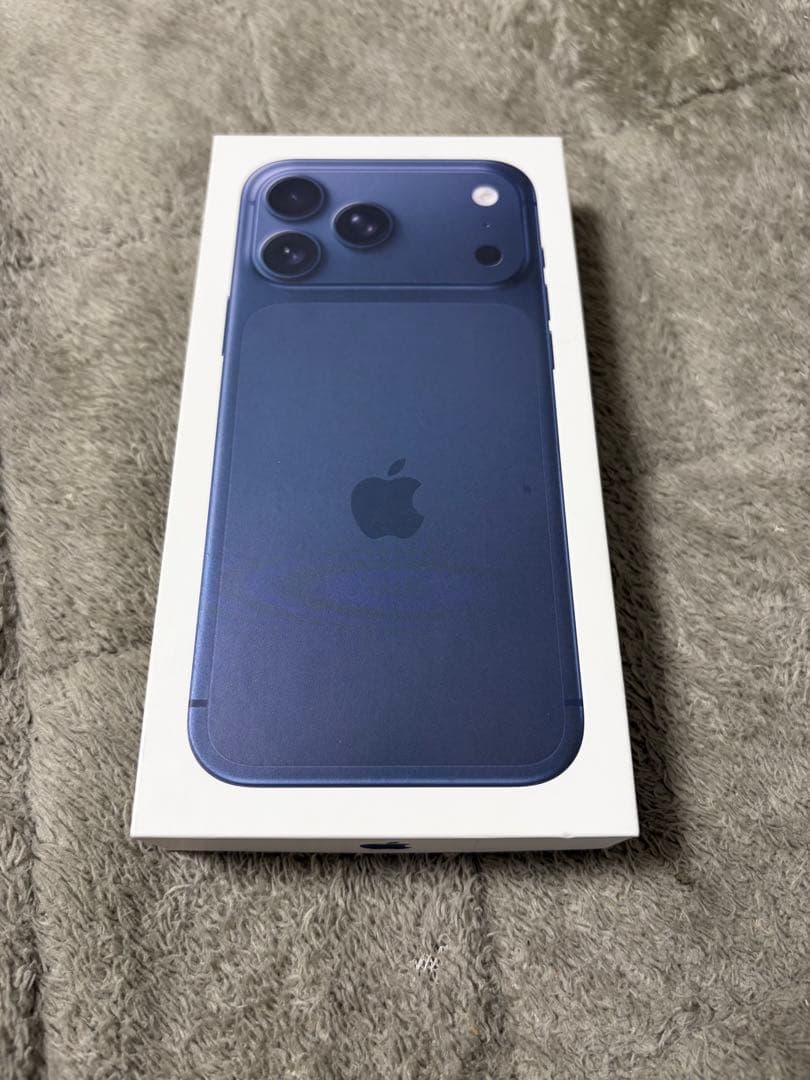 Apple iPhone 17ProMax 本体