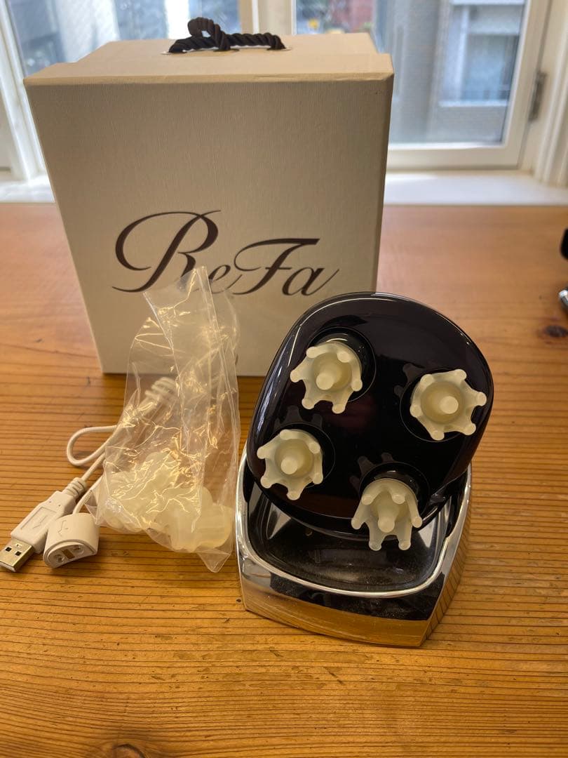 リファ　ヘッドスパ