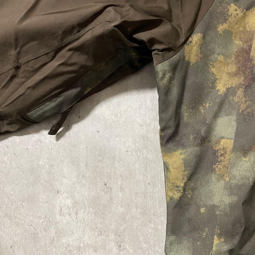 Burtonバートンスキーウェアスノーボードジャケットパーカー茶色カーキ迷彩総柄