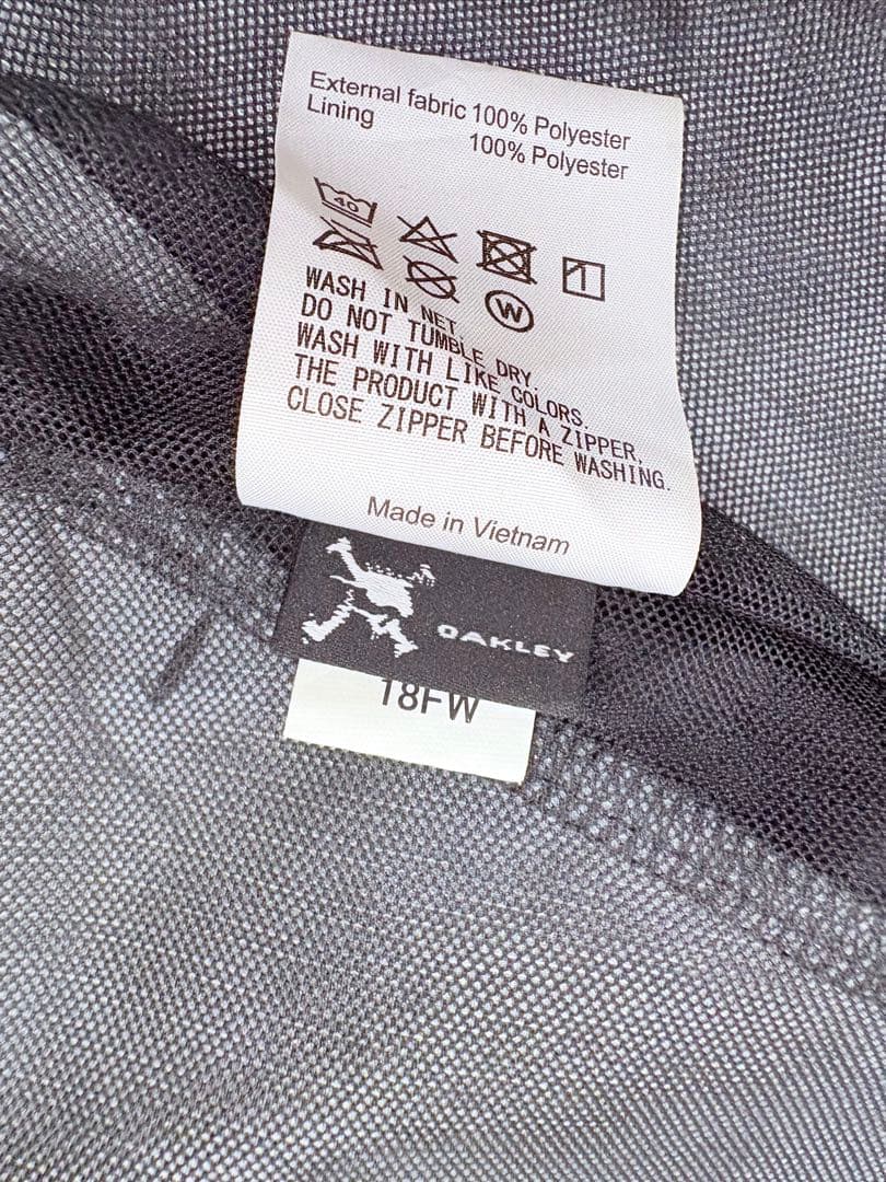 Oakley ブラックカモフラージュ ウィンドブレーカー&パンツ　セットアップ