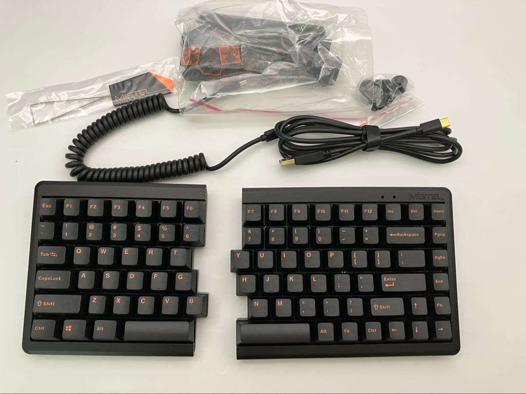 Mistel Barocco MD770RGB 分割型キーボード US配列 黒軸