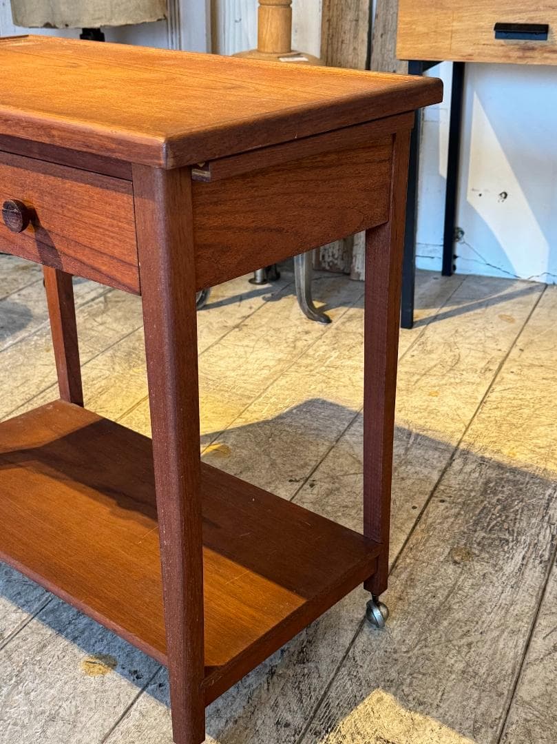 北欧ヴィンテージ　ソーイングテーブル　チーク材　デンマーク　アンティーク