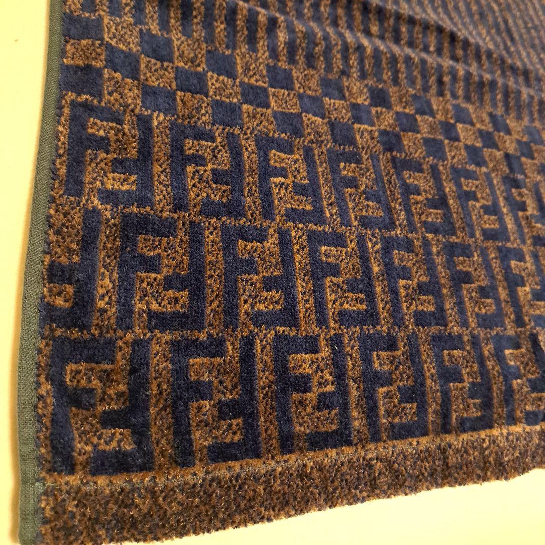 FENDI　バスタオル1枚　ズッカ柄　フェンディ