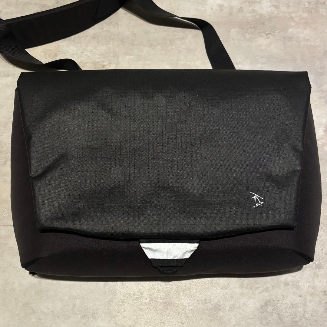 【特価】アークテリクス　ショルダーバッグ FYX フィクス13