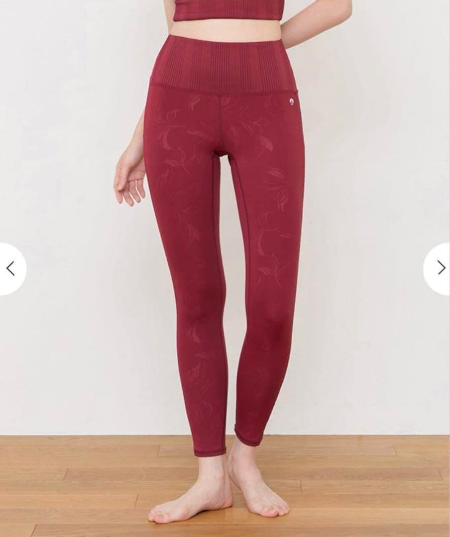 【美品】ラバ　sukala ヨガウェア