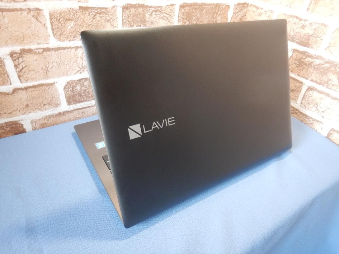 NEC LALIE 第8世代ファンレスノートPC SSD Office №289
