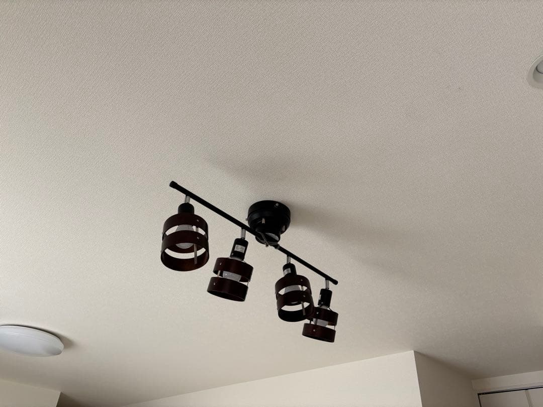金属製 4灯シーリングライト　ニトリ