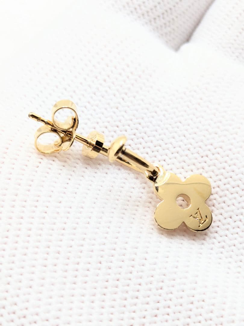 ✨美品✨ルイヴィトンピアスブックルドレイユブルーミング　 モノグラム フラワー