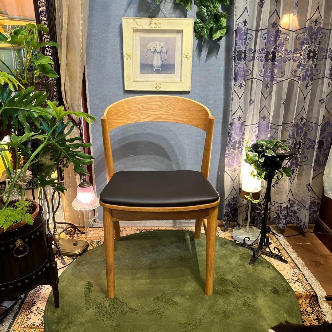 HCake:))) 　SOLK チェア カスタマイズ　座面張り込み仕上げ