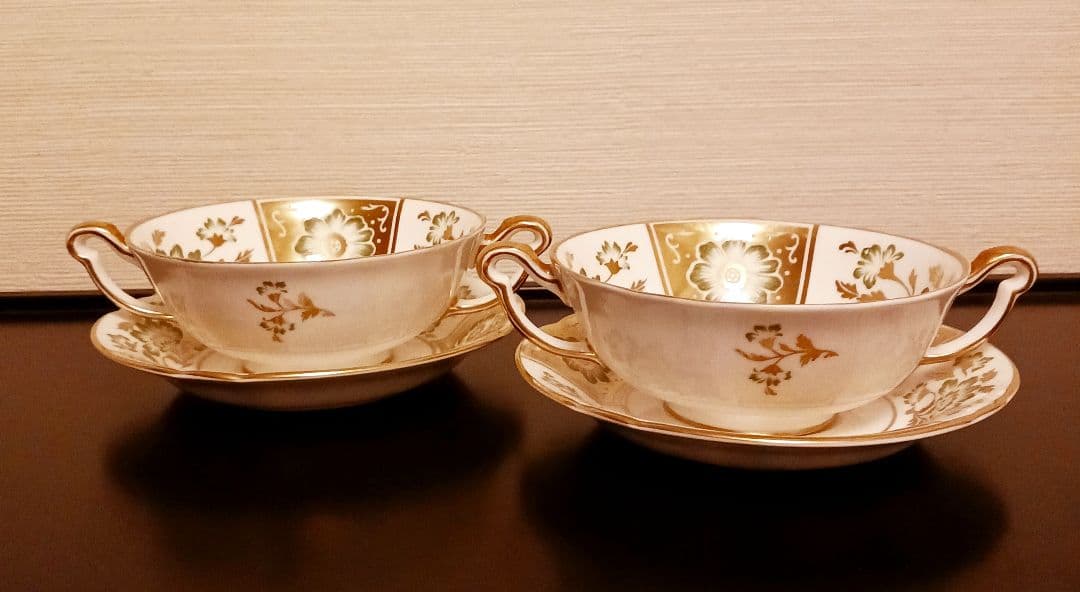 値下げ‼️ロイヤルクラウンダービーパネル グリーン スープカップ＆ソーサー①②