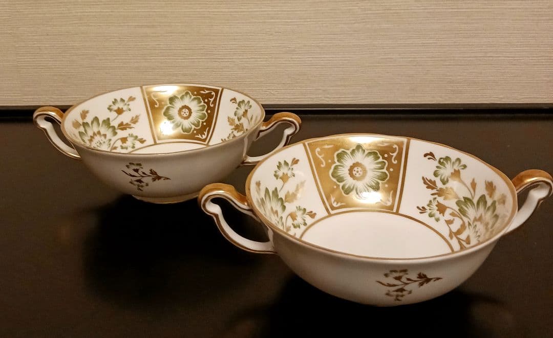 値下げ‼️ロイヤルクラウンダービーパネル グリーン スープカップ＆ソーサー①②