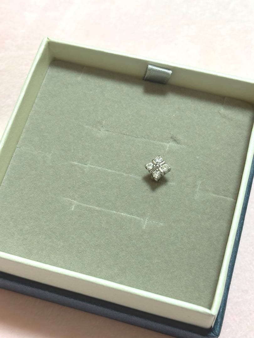 TSUTSUMI プラチナ ダイヤモンド ピアス