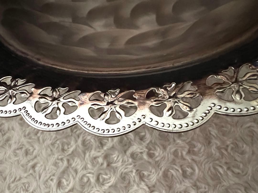 シルバープレート　ハンドフィニッシュ　フルーツスタンド（レース）フルーツ盛り皿