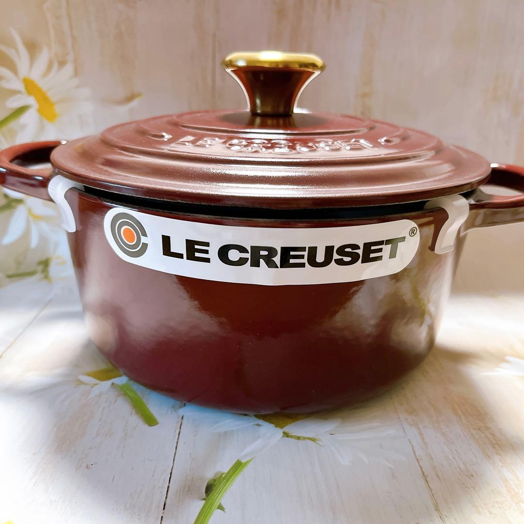 ♡ルクルーゼ ココットロンド 18 ローヌ　ゴールドつまみ　ワイン　両手鍋