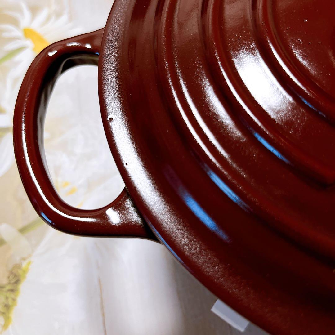 ♡ルクルーゼ ココットロンド 18 ローヌ　ゴールドつまみ　ワイン　両手鍋