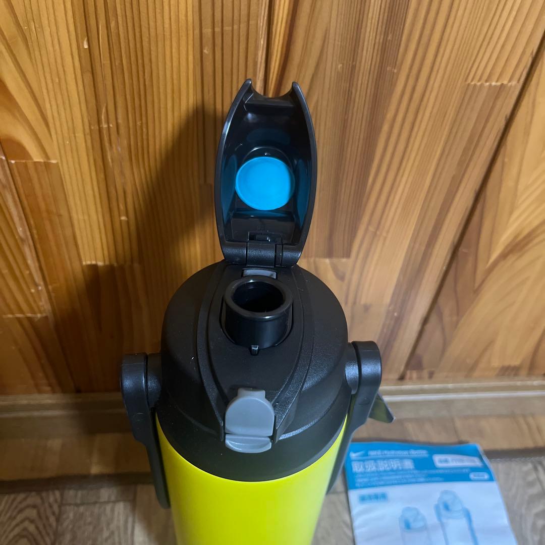 NIKE ナイキ サーモス 水筒 1.5L ハイドレーション ボトル 黄色