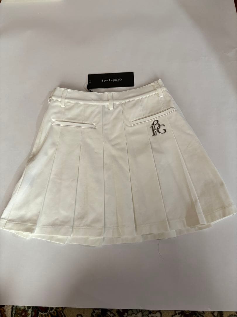 1piu1uguale3GOLFプリーツスカート　S 白⑦