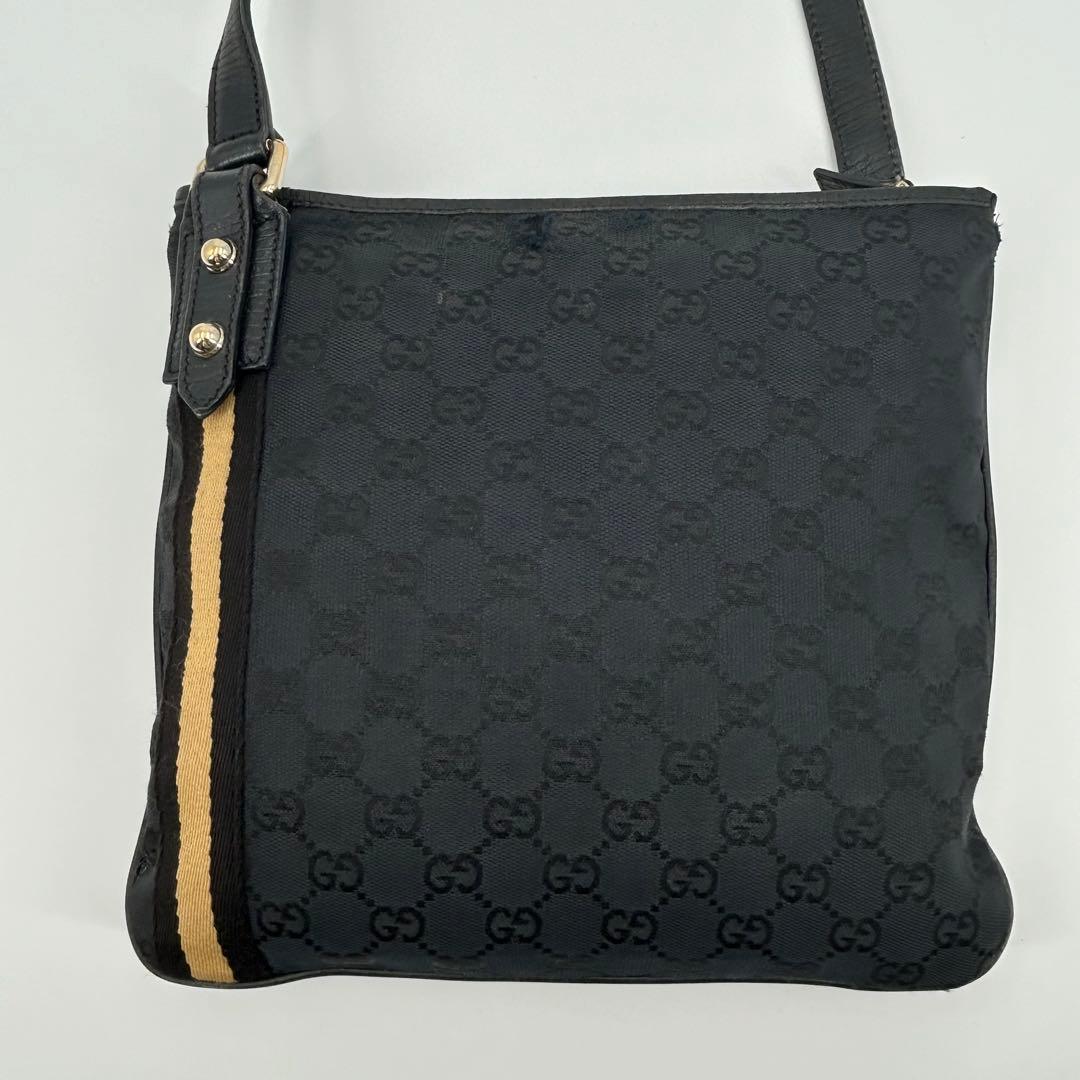グッチ　ショルダーバッグ　シェリー　GG キャンバス ブラック　レザー
