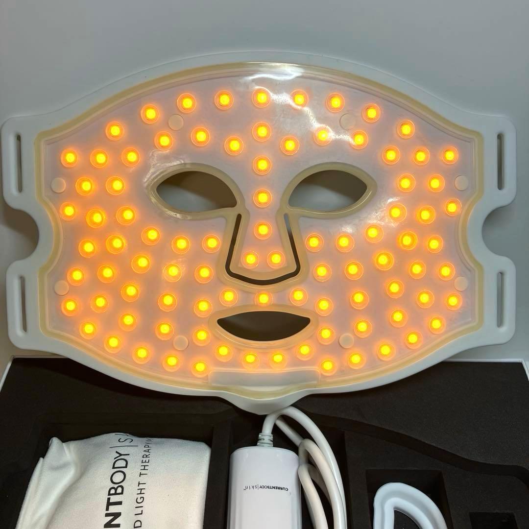 ボディ・フェイスケア CURRENTBODY skin 4 -IN-1 LED FACE MASK