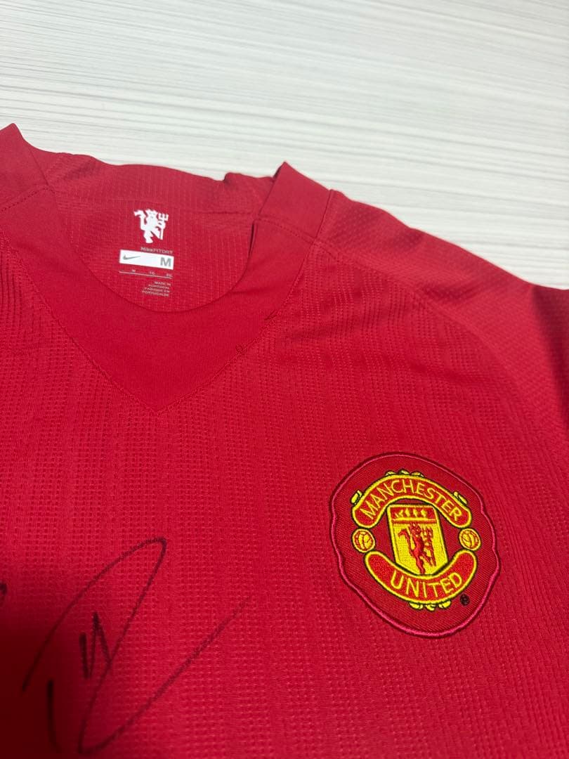 マンチェスター・ユナイテッド サイン入りユニフォーム