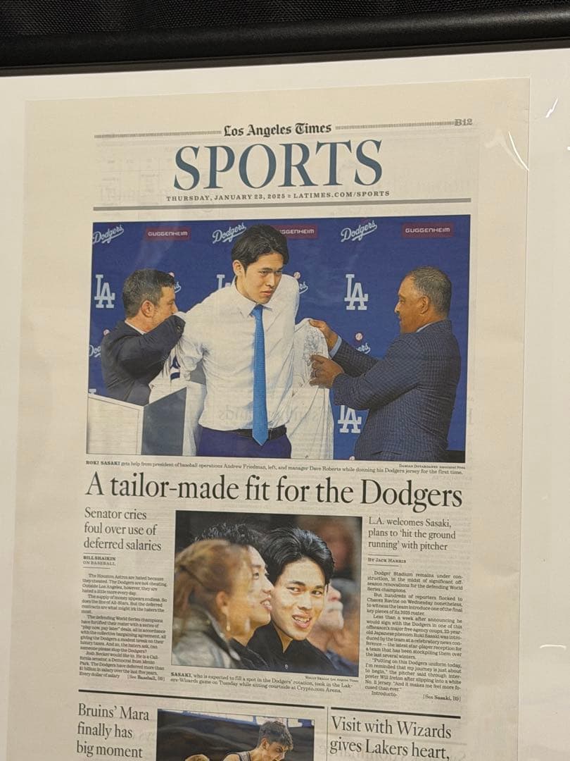 ドジャース　佐々木朗希　 『入団記念号』超激レア ロサンゼルスタイムズ　額縁入り