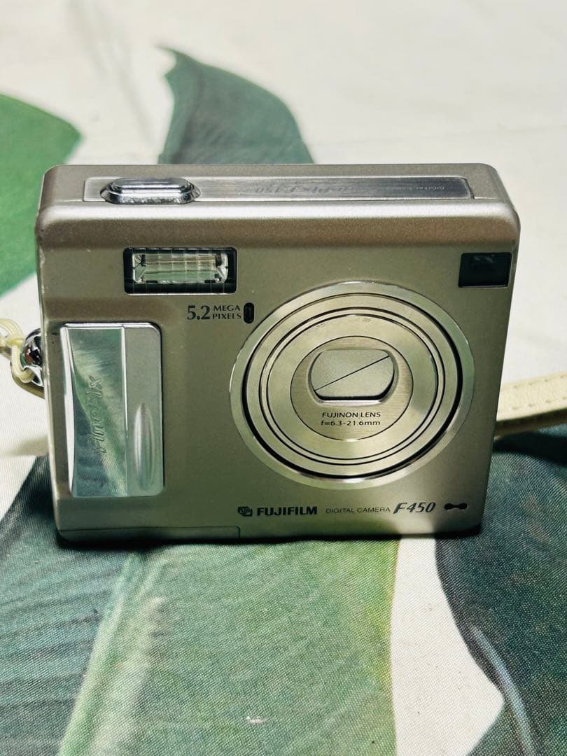 Fujifilm F450 コンパクトデジタルカメラ