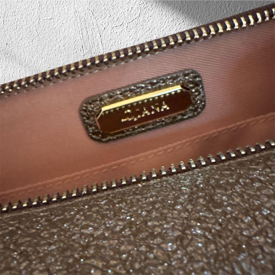 極美品 DIANA グリッター ショルダーバッグ カメラバック チェーン ラメ