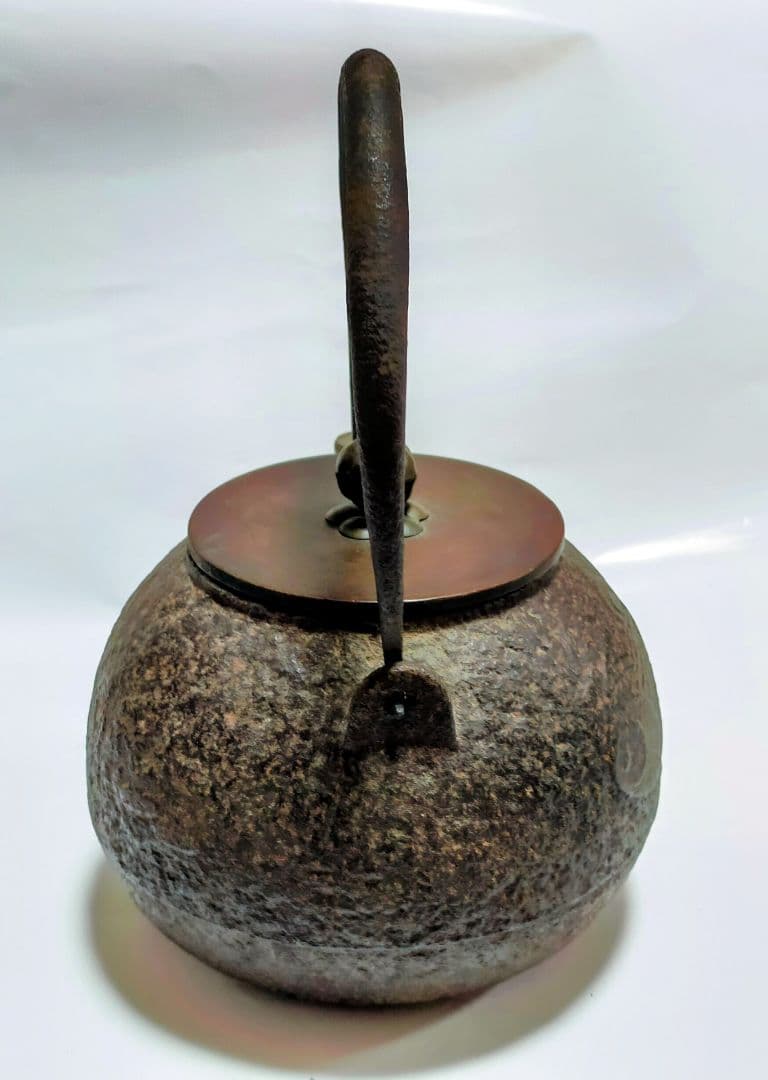 龍文堂　　鉄瓶