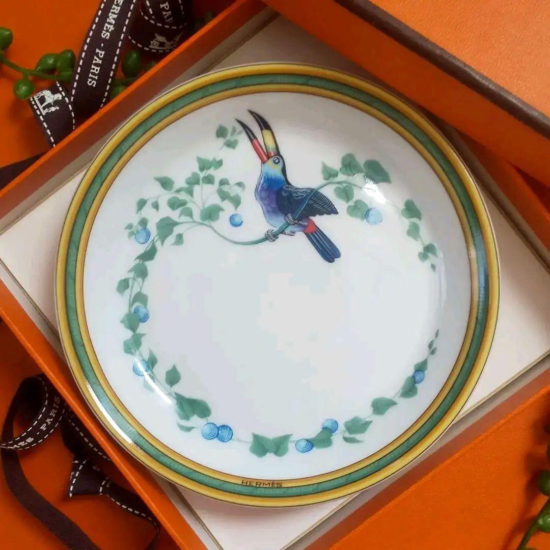 HERMES エルメス トゥカンプレート 小物入れ