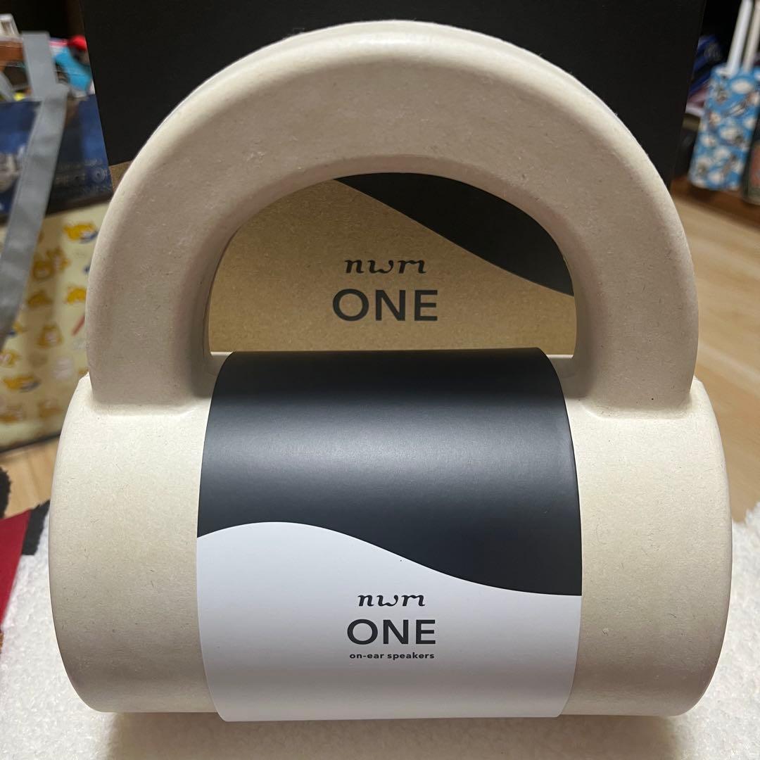 nwm one ヘッドホン　耳スピーカー