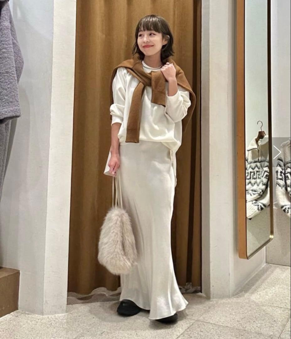 定番名品★ウィムガゼットWhim Gazette Vガゼットプルオーバー　白