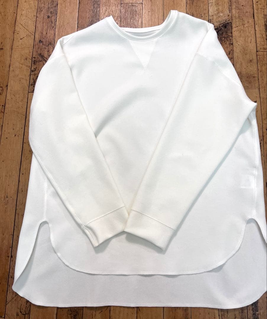 定番名品★ウィムガゼットWhim Gazette Vガゼットプルオーバー　白