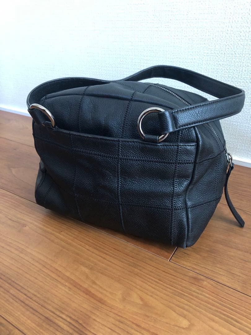 CHANELシャネル チョコバー ハンドバッグ キャビアスキン