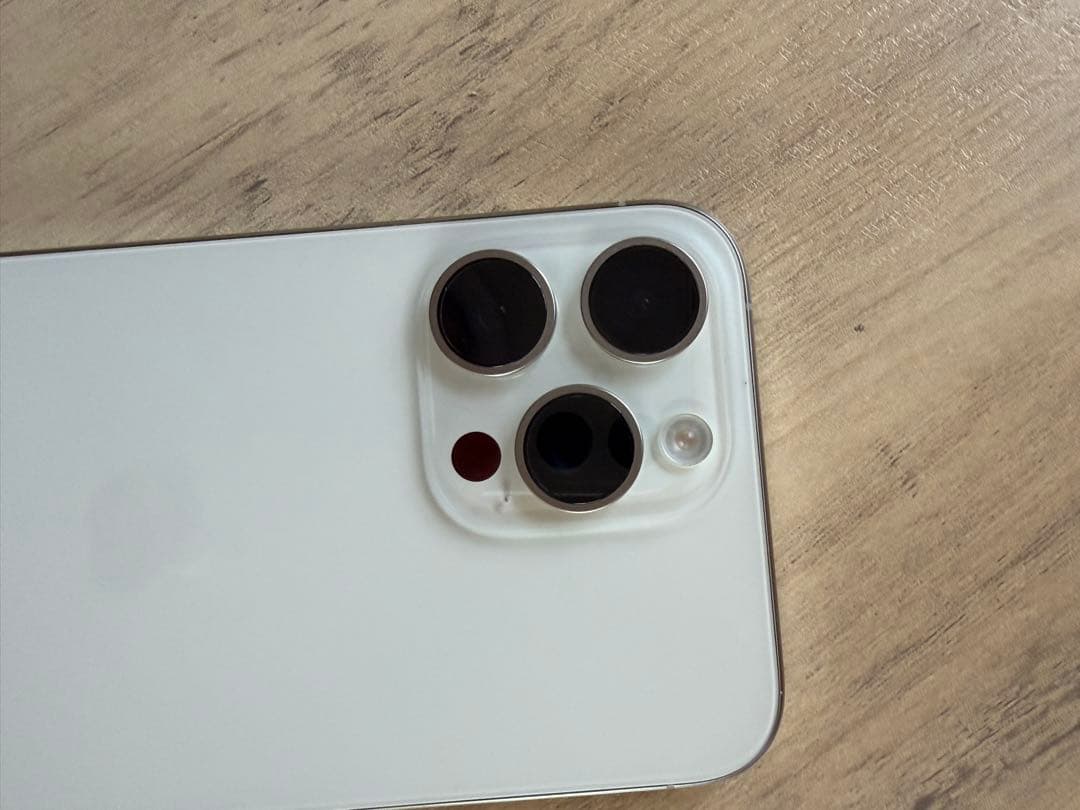 【極美品】iPhone15 ProMax 256GB ホワイト バッテ