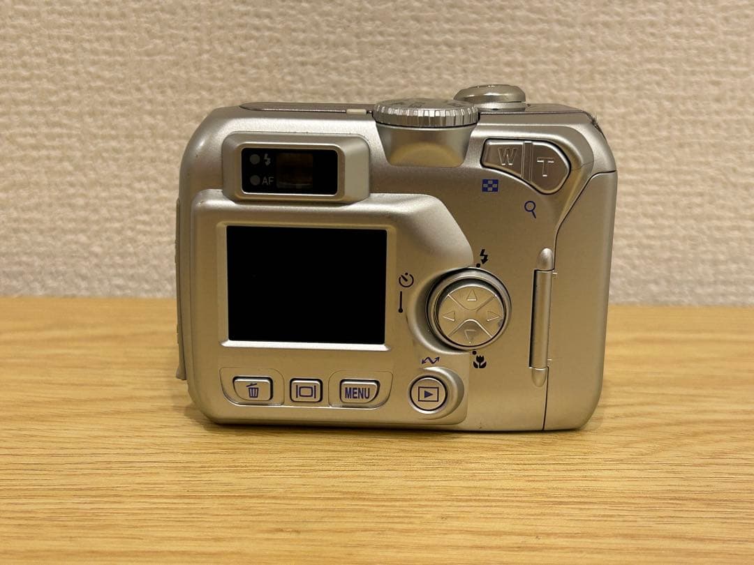 デジタルカメラ Nikon COOLPIX 3100