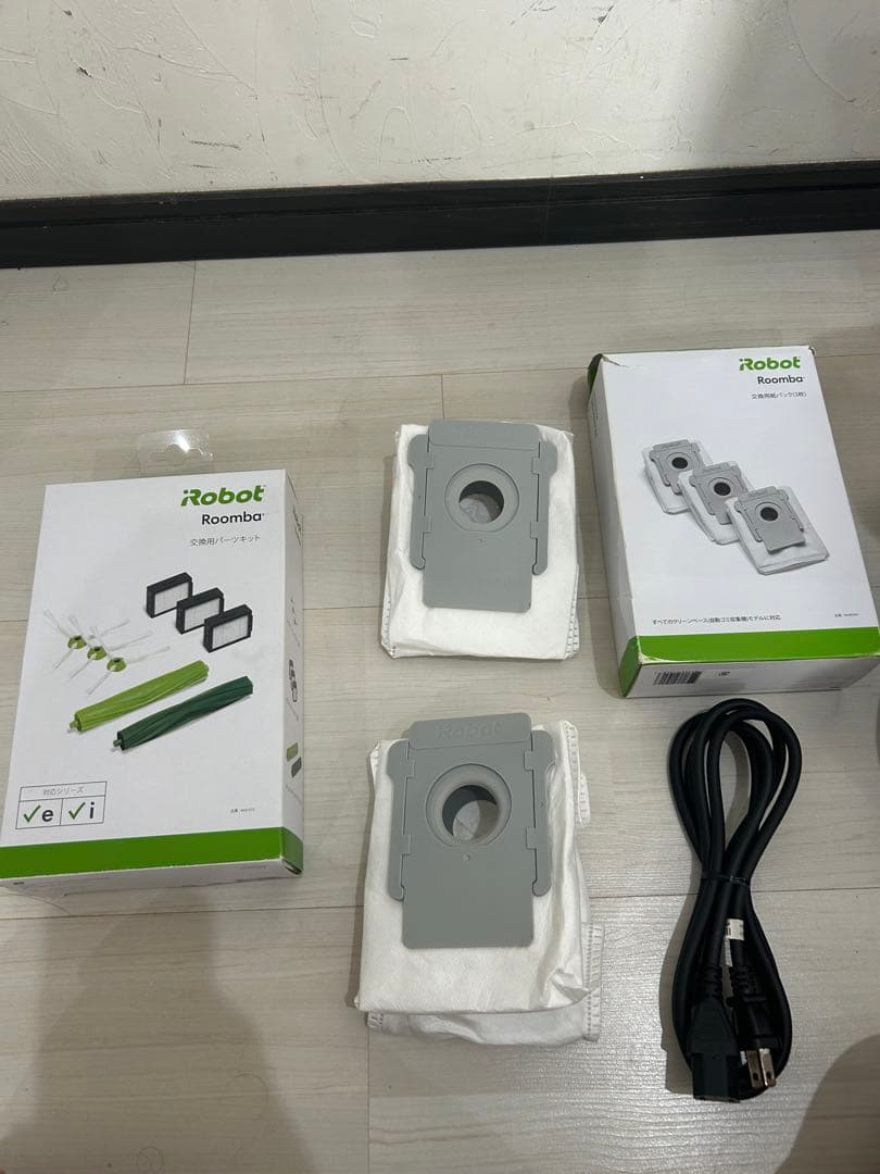 【美品】アイロボット ルンバ i7＋