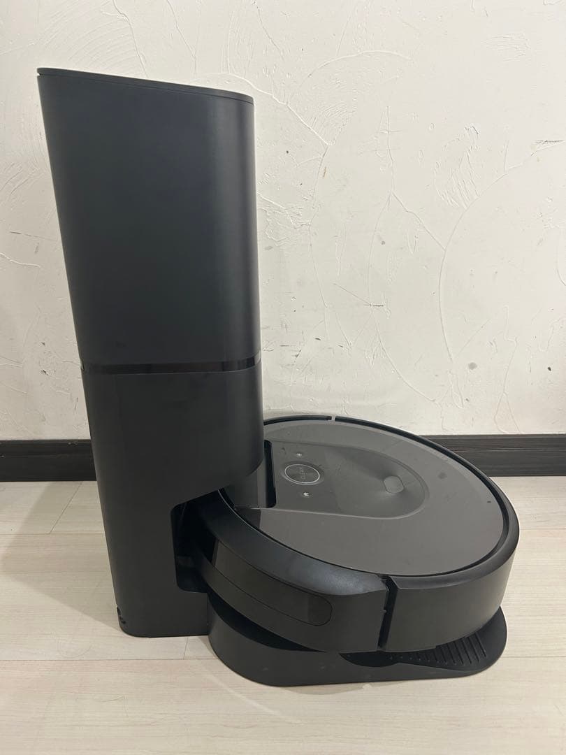 【美品】アイロボット ルンバ i7＋