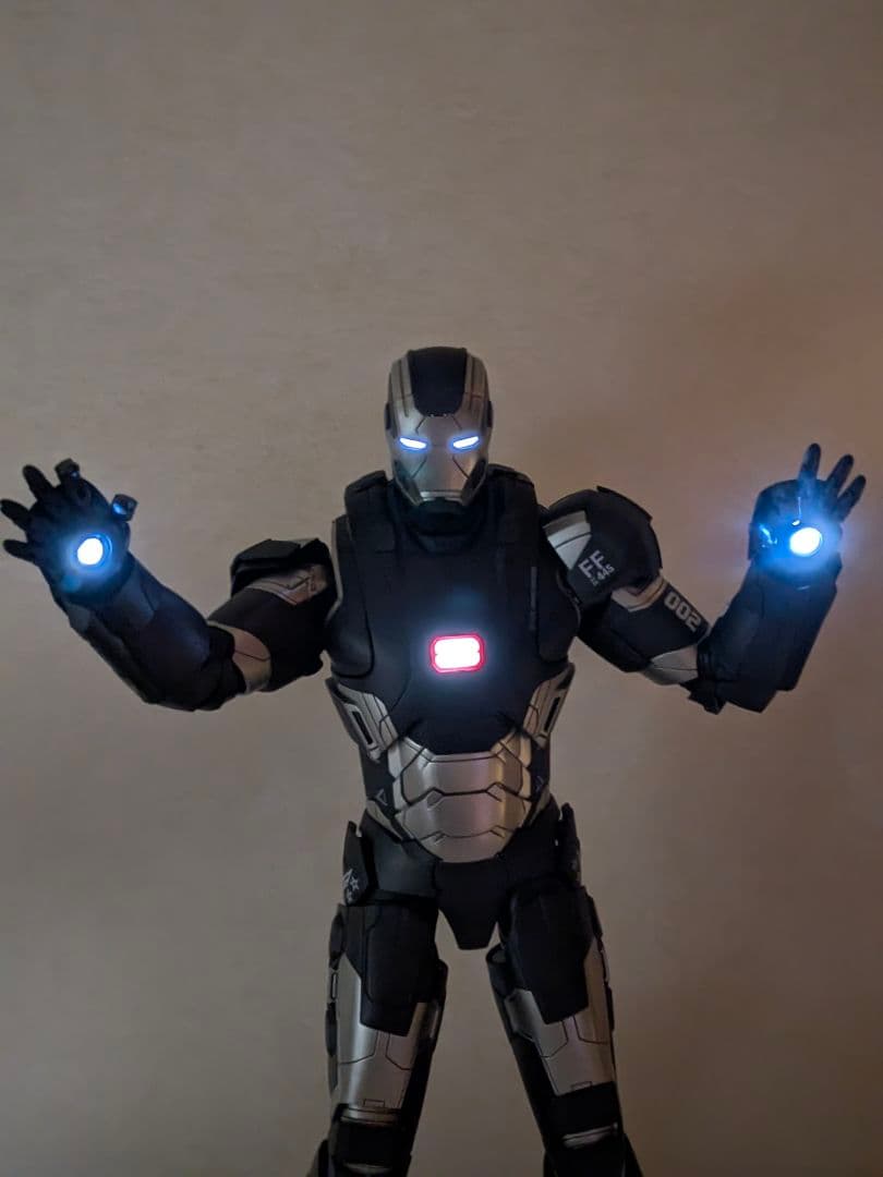 ホットトイズ アイアンマン3 1/6スケール ウォーマシン マークⅡマーベル