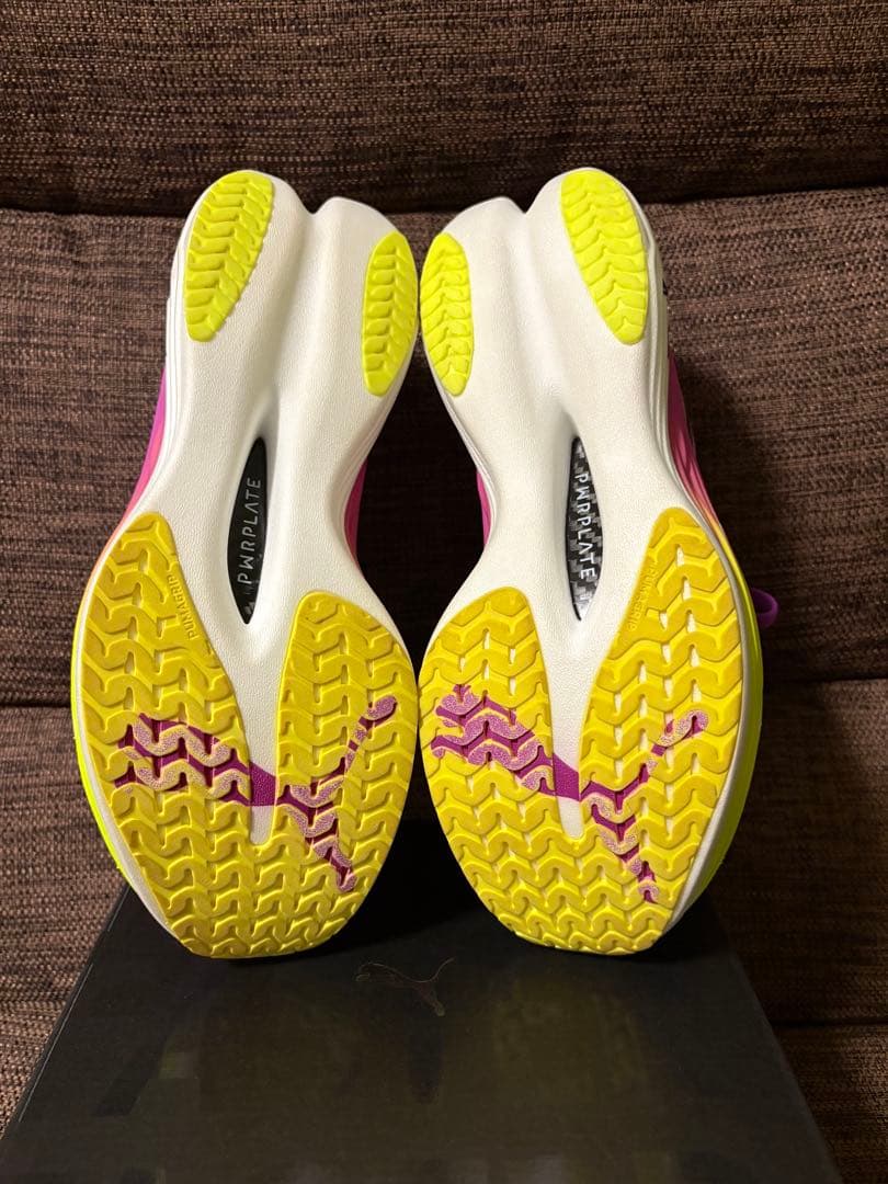 ディヴィエイトニトロエリート3 25.5cm