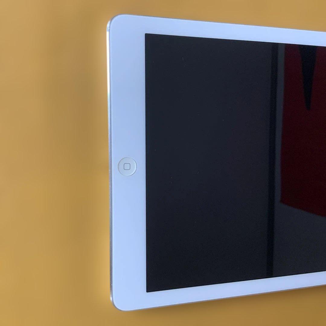 【美品】apple iPad air 32ギガWi-Fi FD789J/B