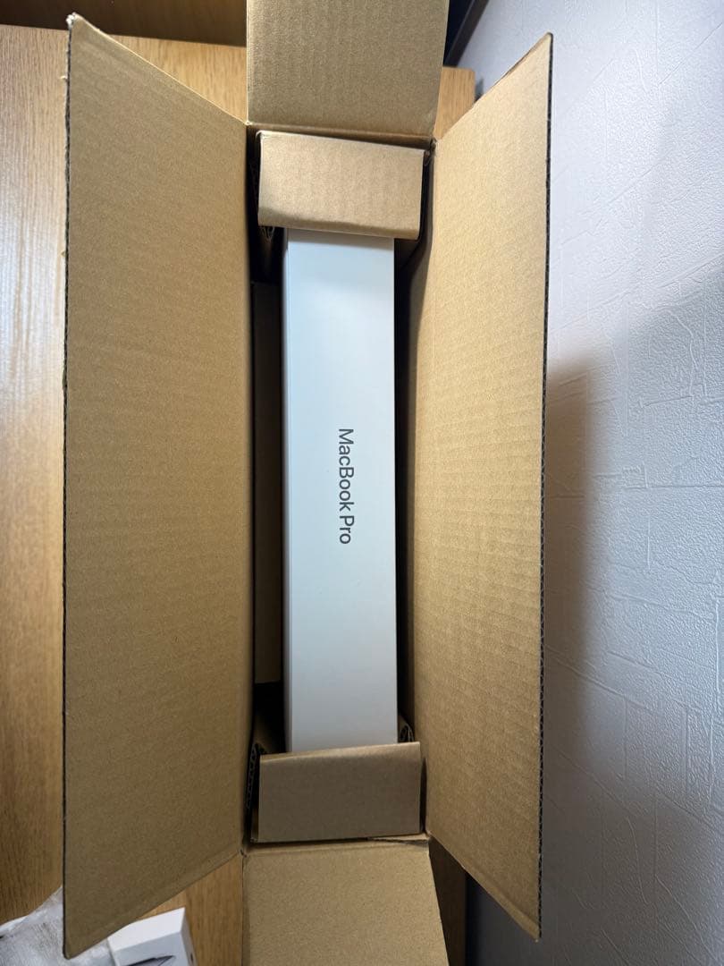 MacBook Pro2022 M2 スペースグレー 本体 SSD512GB