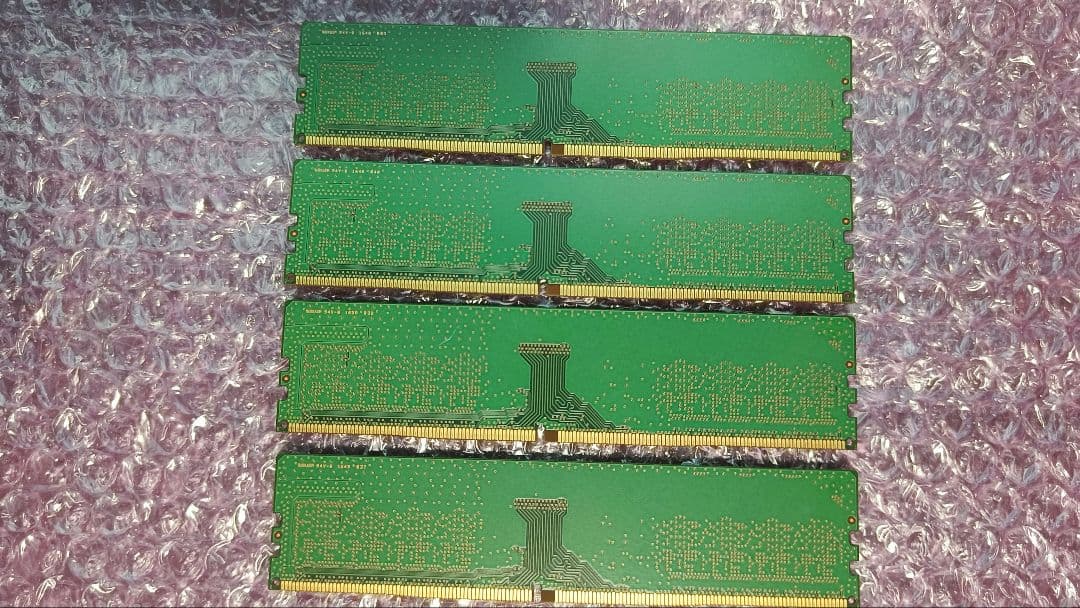 DDR4 8GBx4枚 32GB pc4-2400 動作確認済み ①