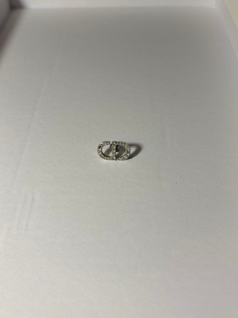 Dior ピアス　ディオール　スタッドピアス