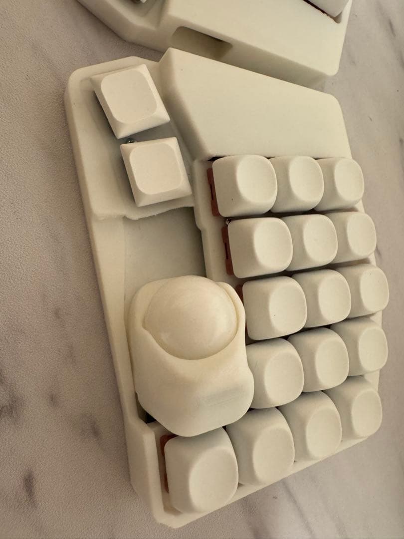 【新品】keyball39 白仕様　完成品　付属品あり　lofree hades